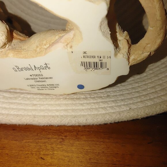 A Breed Apart 70032 Yellow Labrador Retriever Figurine 2002 Country Artists Ltd - Picture 9 of 13